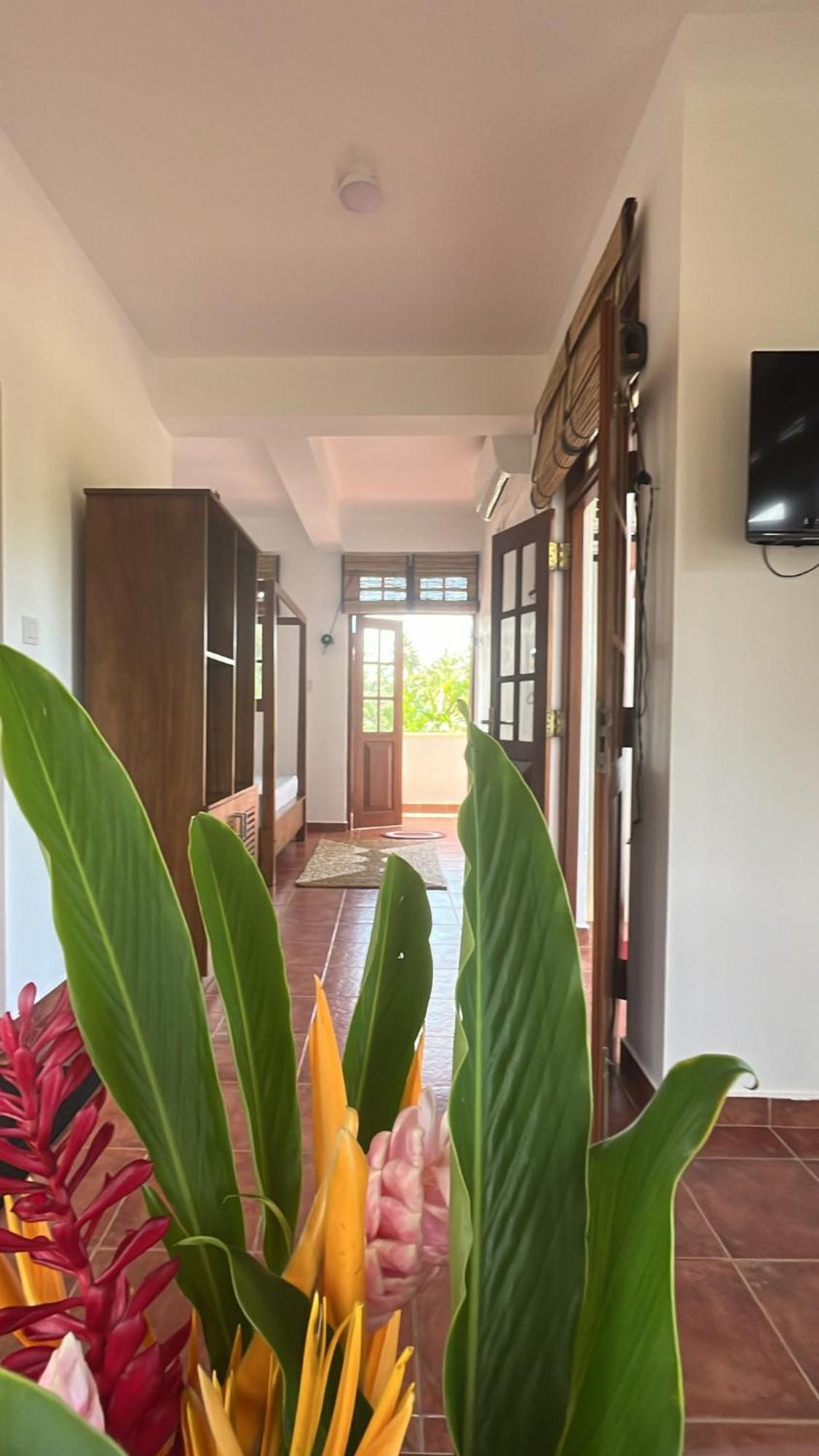 Beach Club Apartments Induruwa Dış mekan fotoğraf