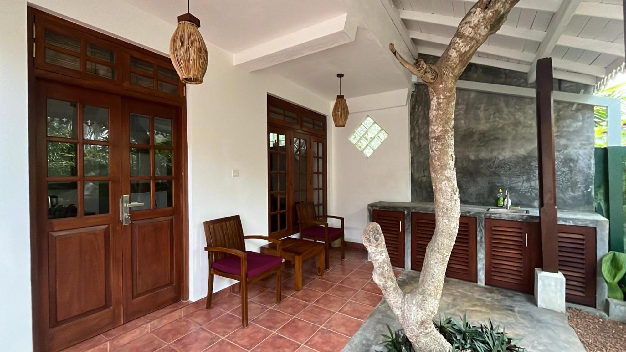 Beach Club Apartments Induruwa Dış mekan fotoğraf